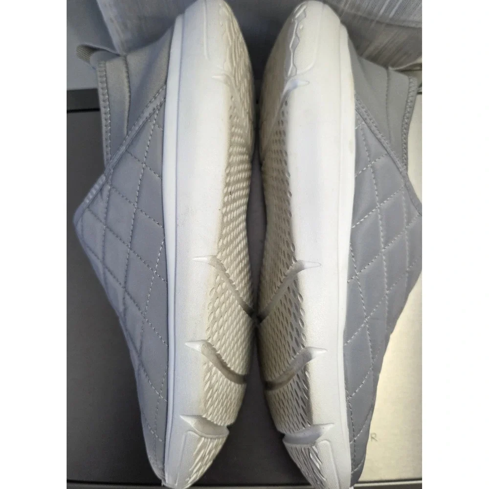 Vera Bradley VB Cloud Size‎ 9 Gray Quilted Pattern Floral Insole Memory Foam